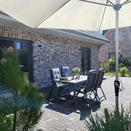 Strandlaeufer Nyaraló