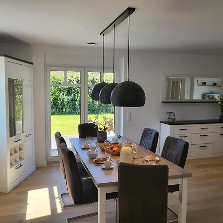 Nyaraló Strandlaeufer *