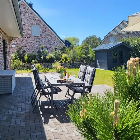 Nyaraló Strandlaeufer *